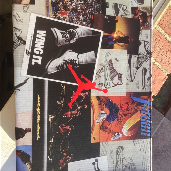 Derek Jeter Jordan 11 lows - Picture 2 of 5